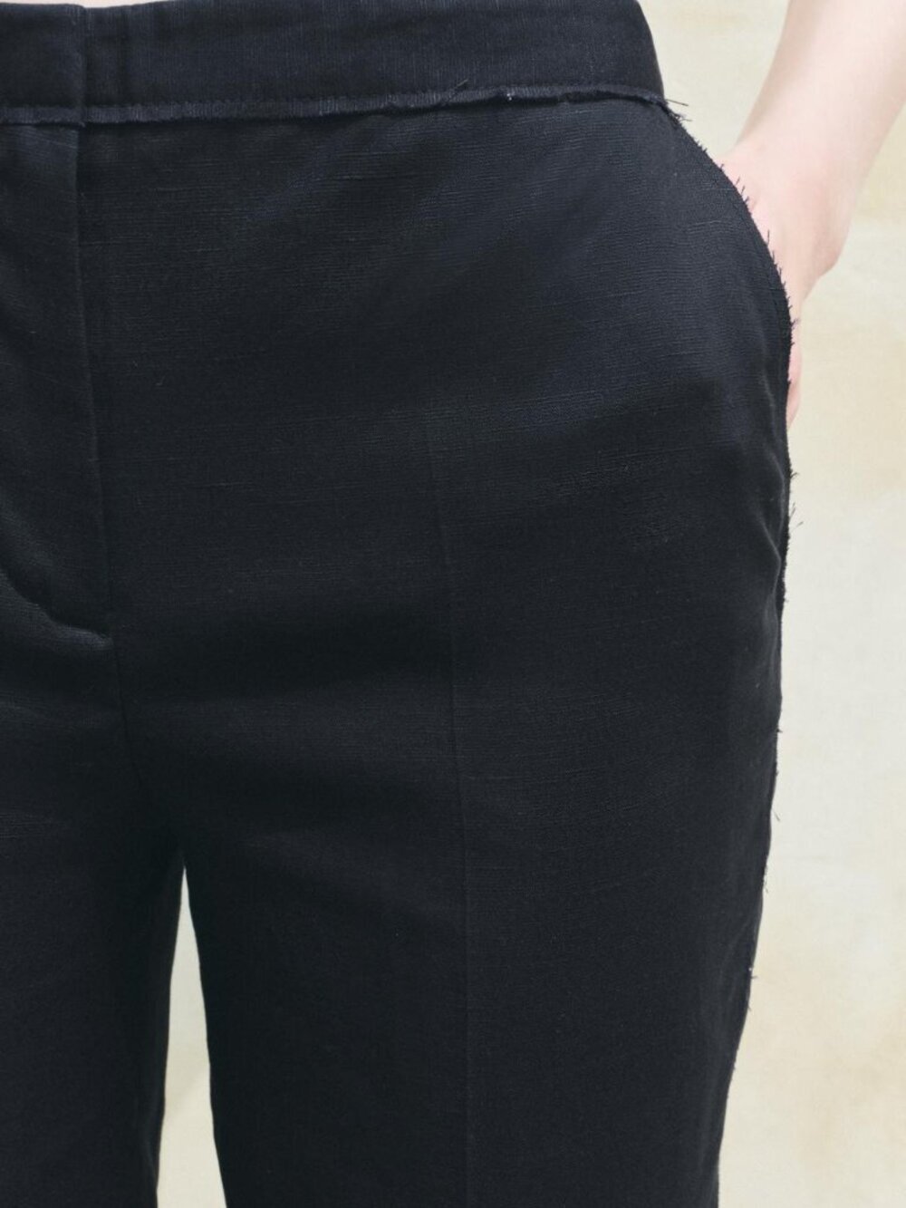 New Zara Black Linen Blend Long Shorts Size XS - Picture 2 of 8